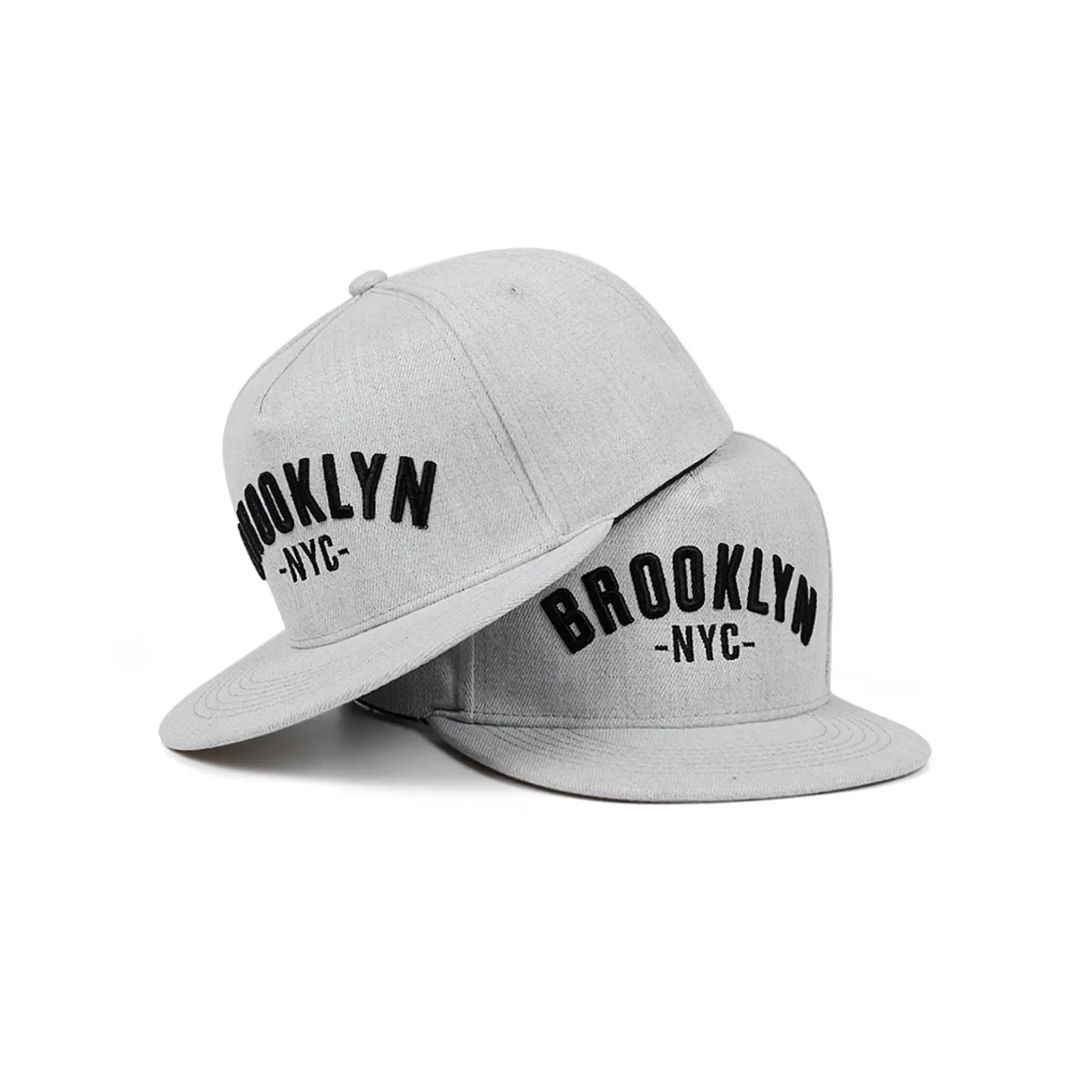 Boné snap back-BROOKLYN letter