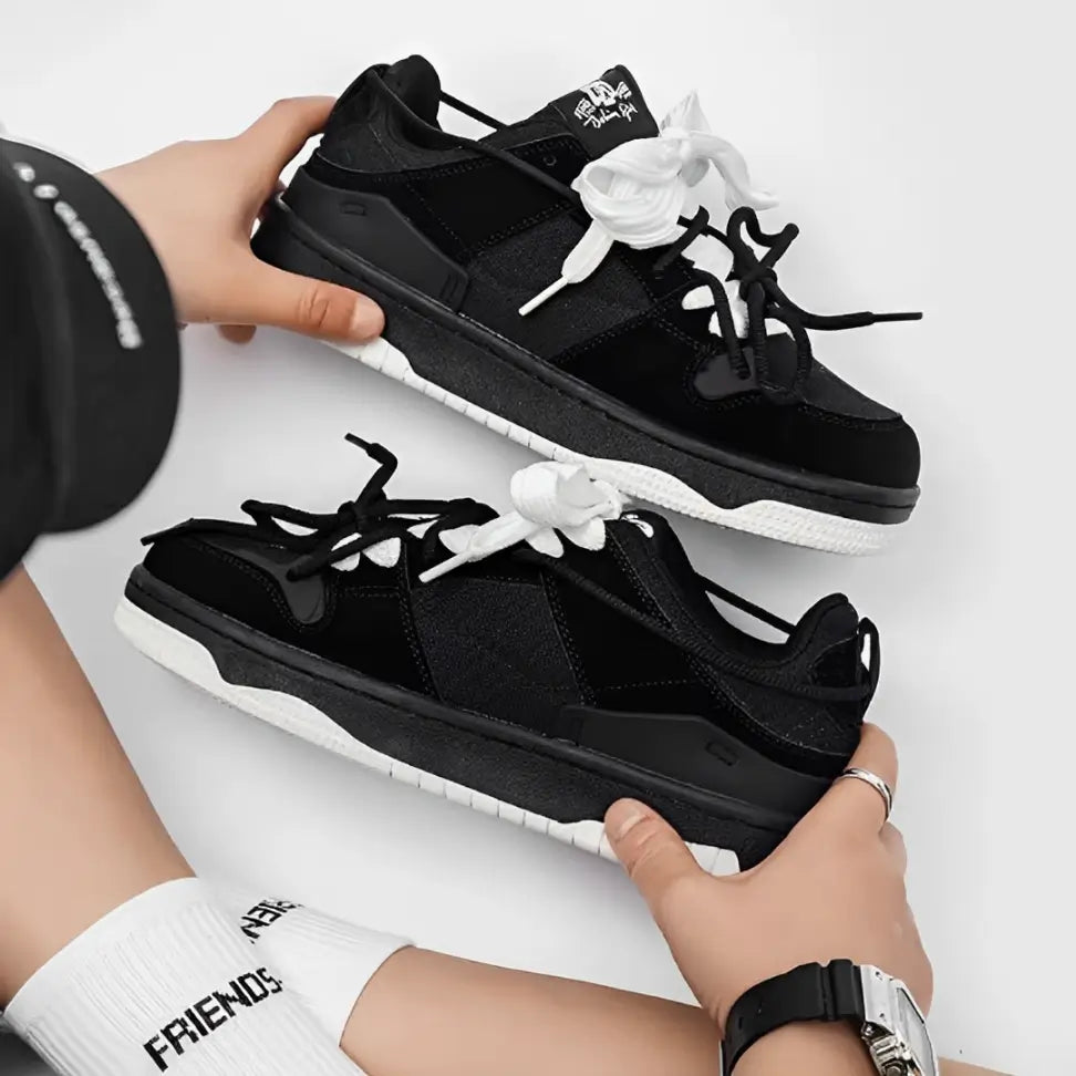 Sneaker Monokrome- 636