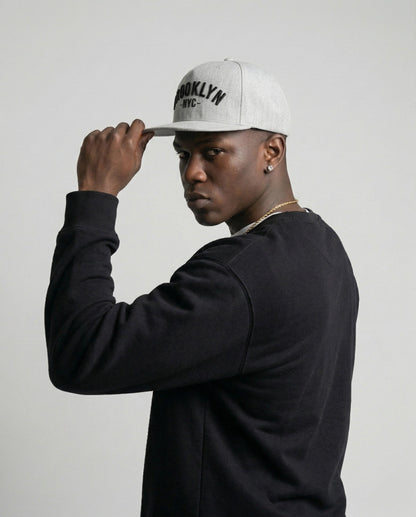 Boné  snap back-BROOKLYN letter